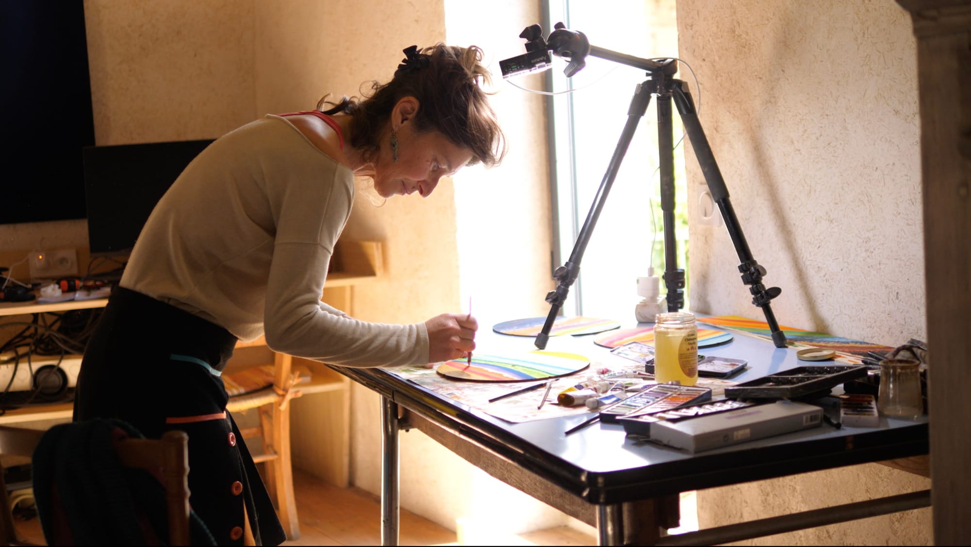 Quand Isabelle peint sur les horloges de Biquette... STRATOSPHÈRE